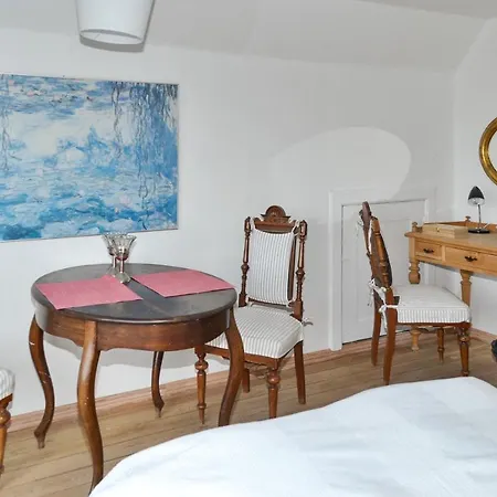 Couette-café Skaerbaek B And B *